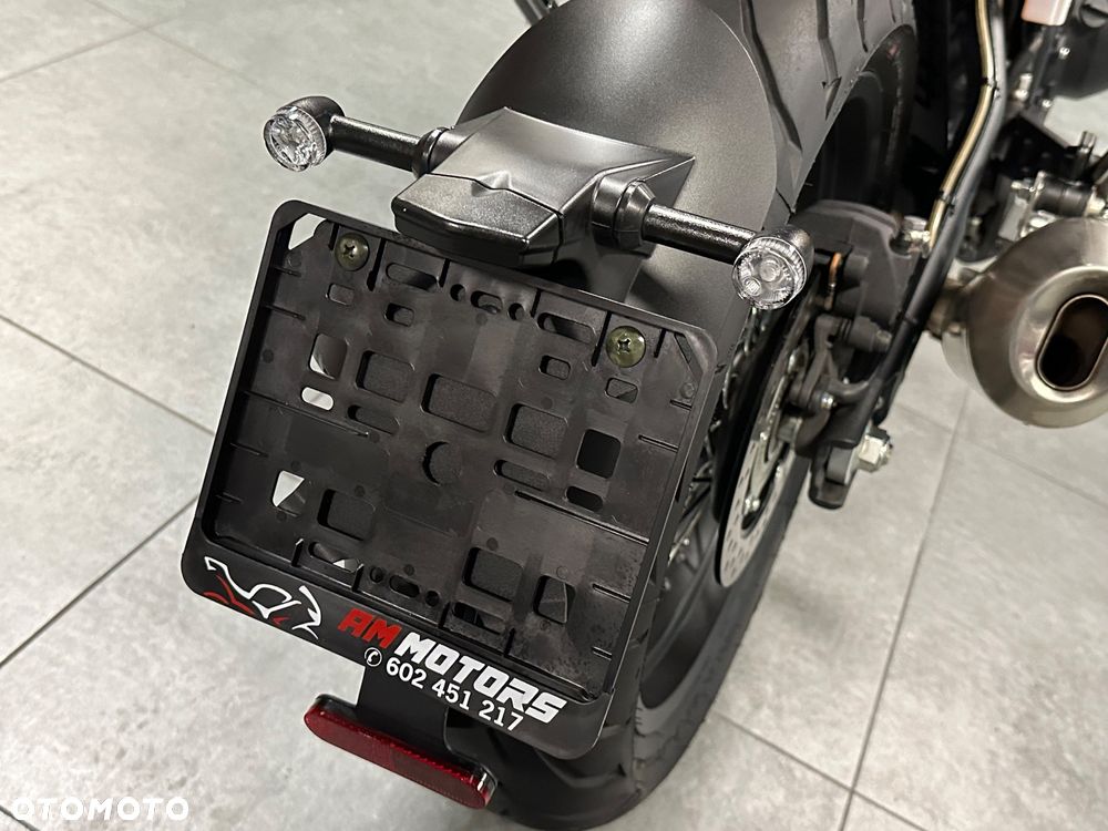 Brixton Crossfire - 10