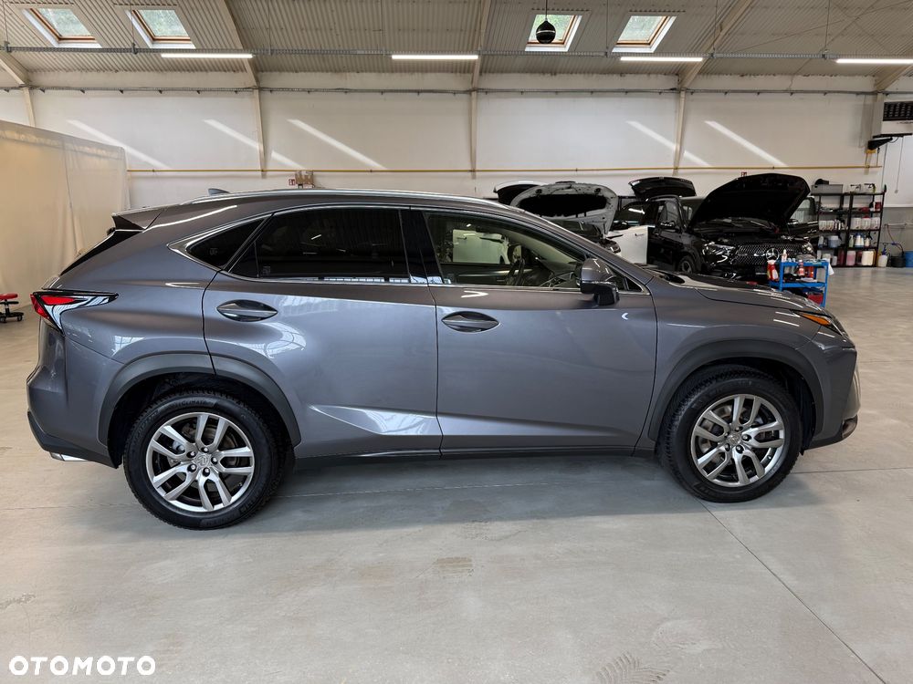 Lexus NX 200t Comfort AWD - 2