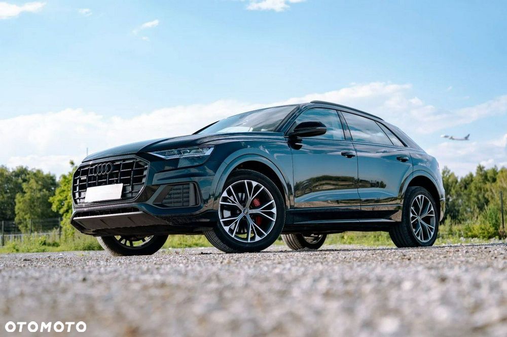 Audi Q8 - 12