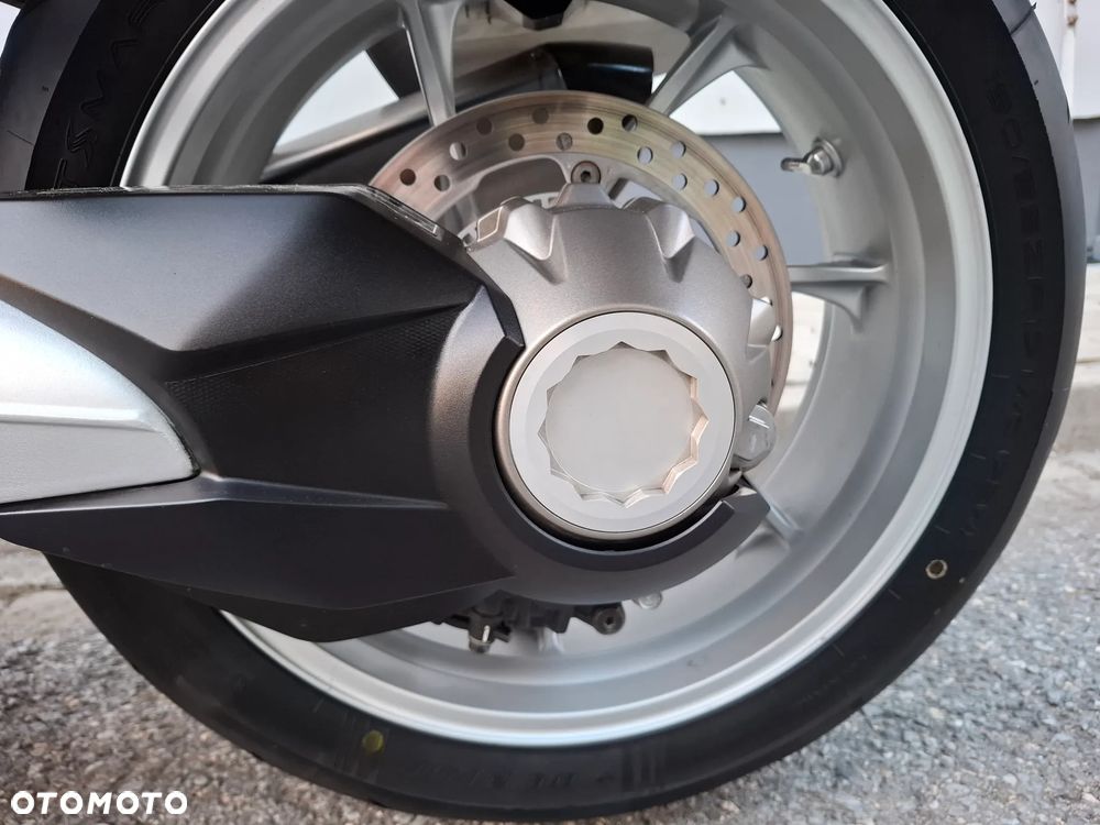 Honda VFR - 33