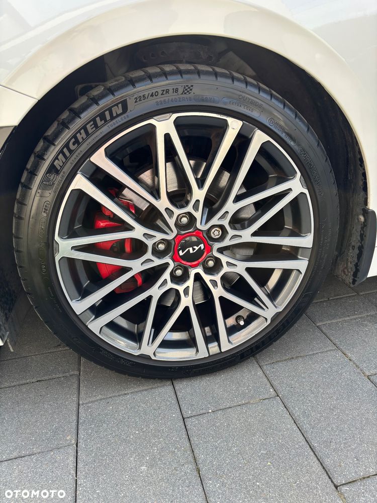 Kia ProCeed - 13