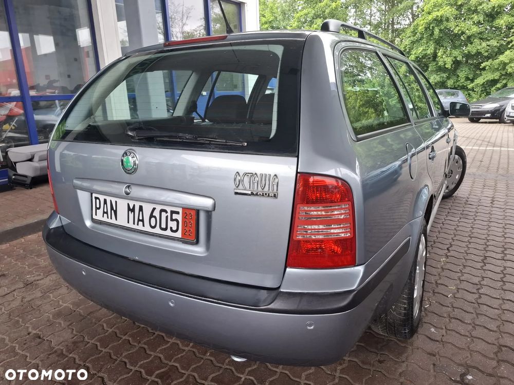 Skoda Octavia 1.6 Tour Plus - 17