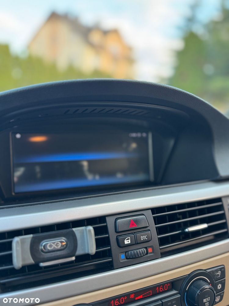 BMW Seria 3 320i - 20