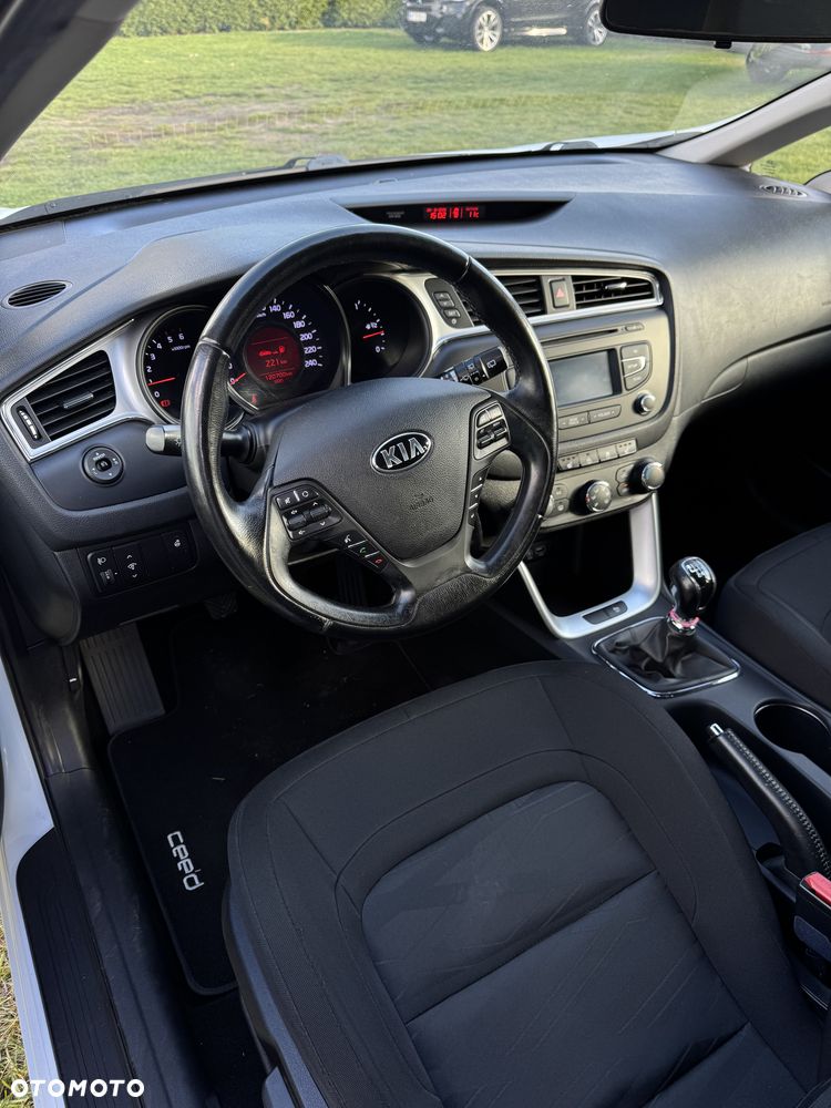 Kia Ceed 1.4 CRDi M - 10