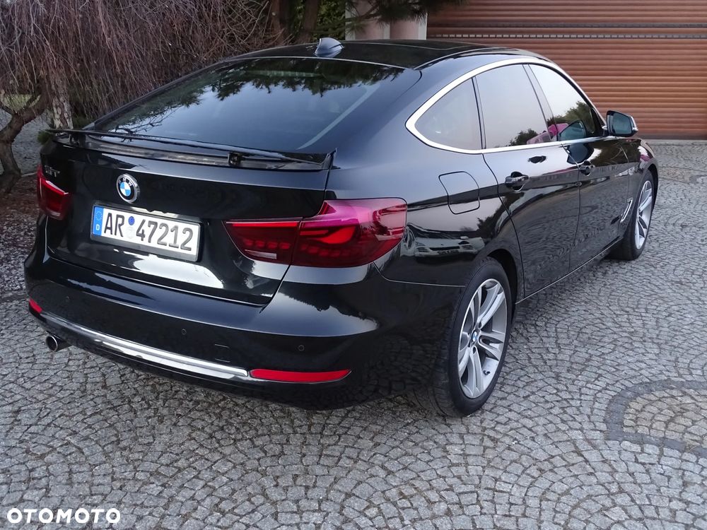 BMW 3GT 320d Sport-Aut Luxury Line - 30