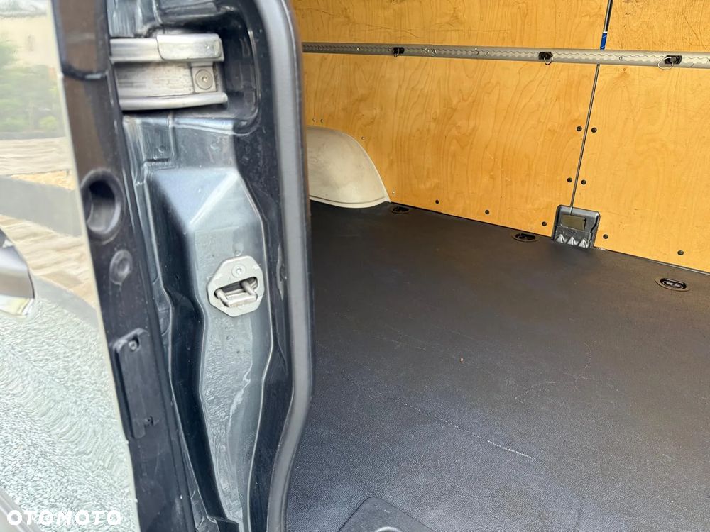 Mercedes-Benz SPRINTER - 26