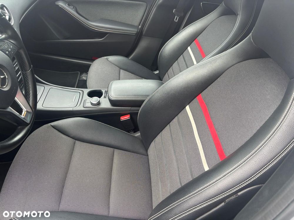 Mercedes-Benz Klasa A 180 7G-DCT 2Style - 9