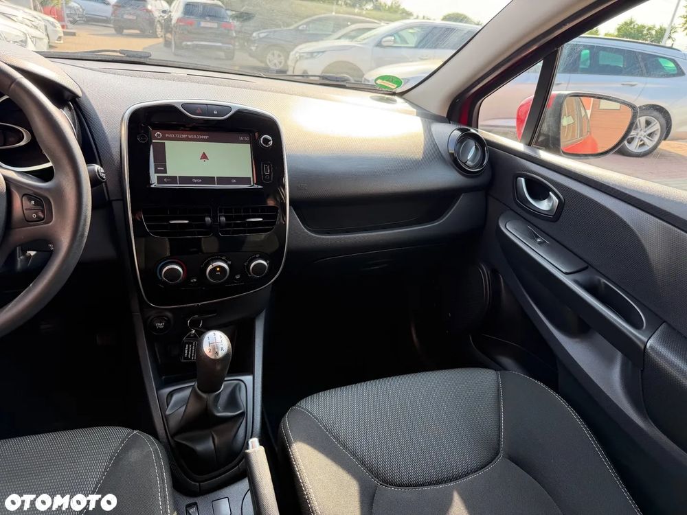 Renault Clio 1.2 16V 75 Life - 15