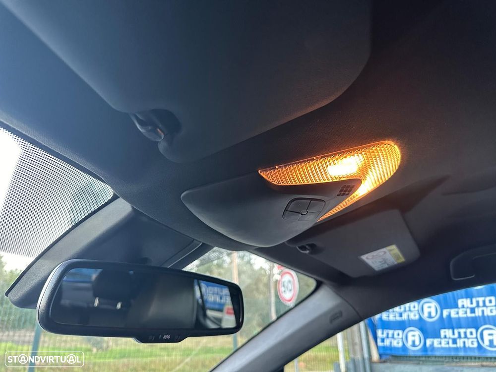 Toyota C-HR 1.8 Hybrid Exclusive - 24