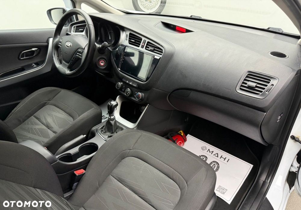 Kia Ceed - 12