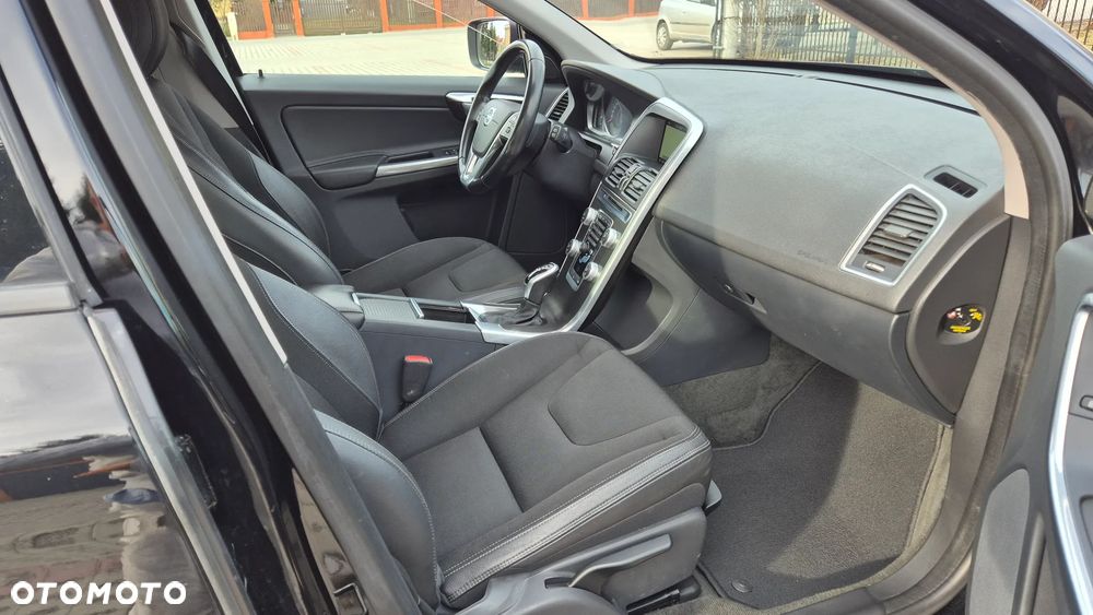 Volvo XC 60 D4 Geartronic Momentum - 6