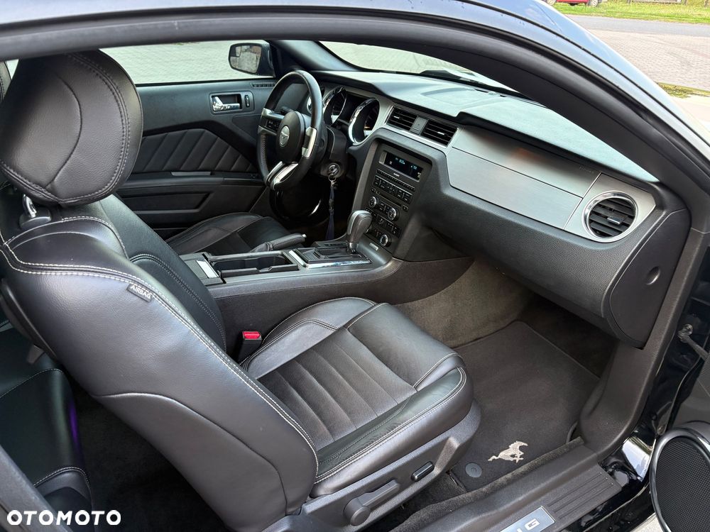 Ford Mustang 3.7 V6 Premium - 11
