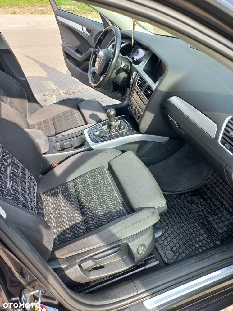 Audi A4 Avant 2.0 TDI - 17