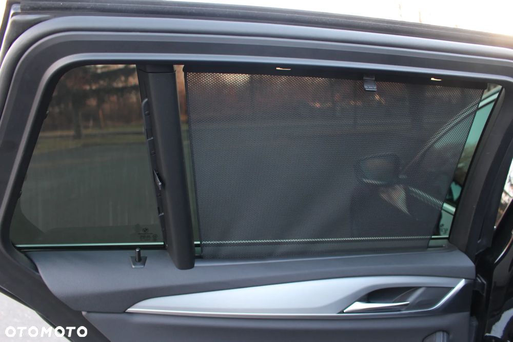 BMW Seria 5 520i Luxury Line sport - 27