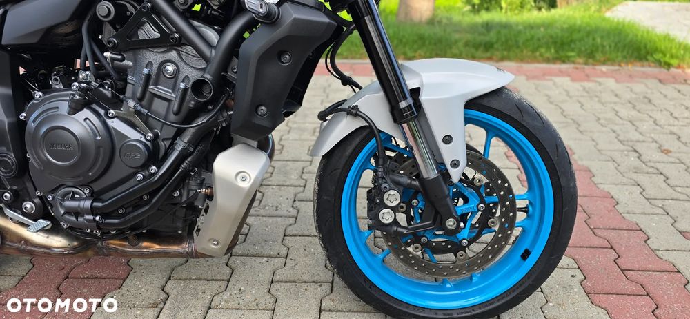 Yamaha MT - 12