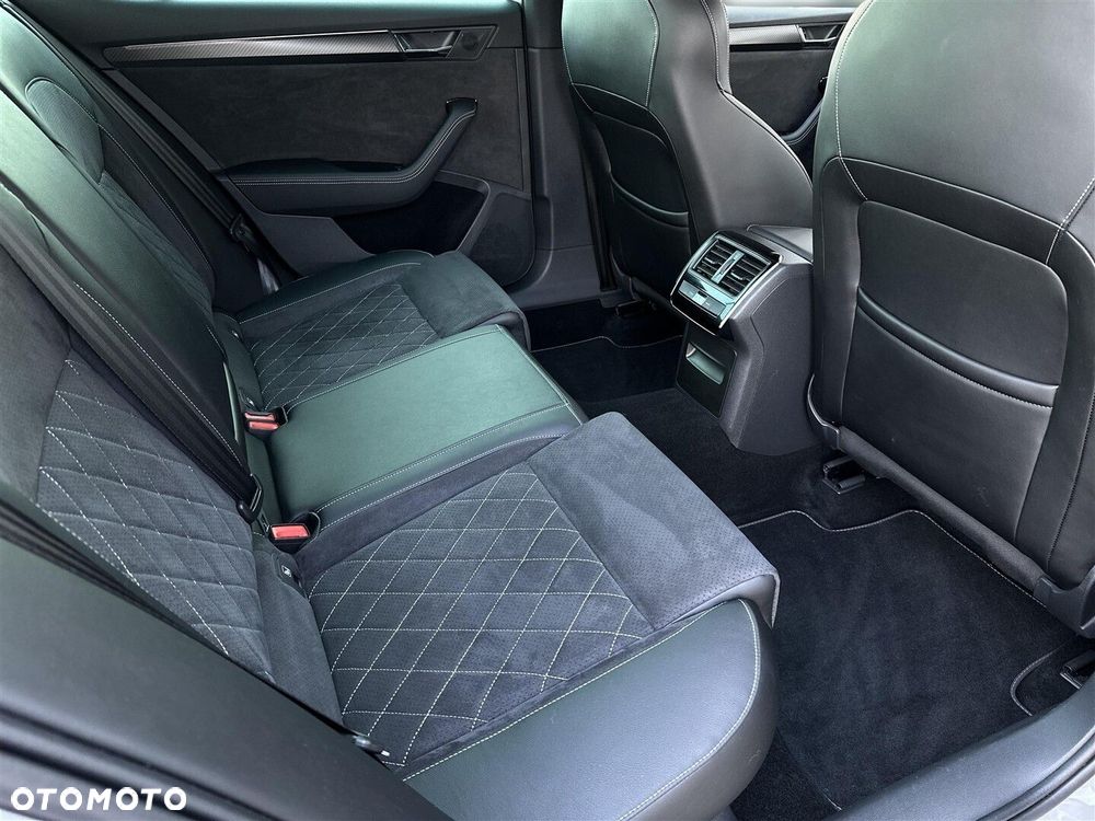 Skoda Superb 2.0 TSI Sportline DSG - 10