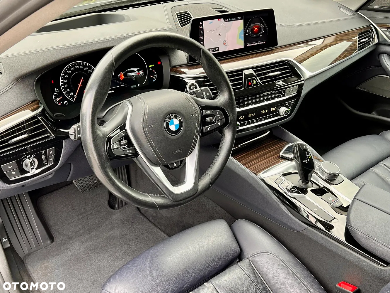 BMW Seria 5 520d Touring Luxury Line - 21