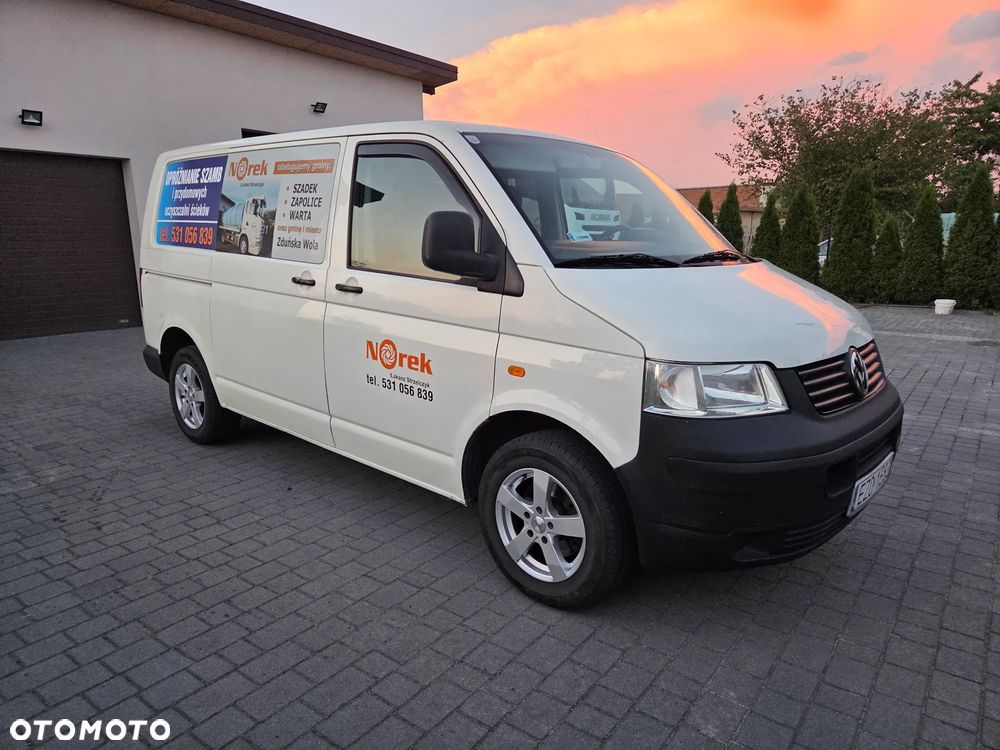 Volkswagen Transporter - 2