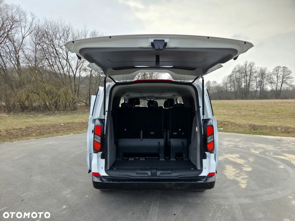 Ford Tourneo Custom 2.0 EcoBlue L2 Titanium - 35