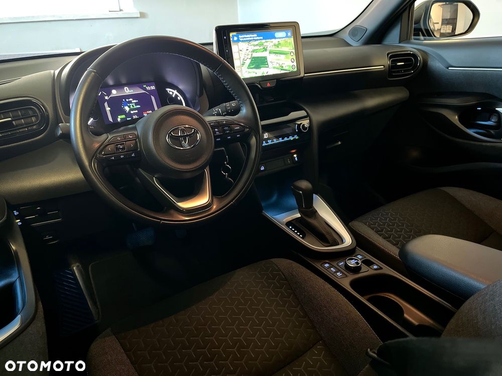 Toyota Yaris Cross Hybrid 1.5 Comfort 4x4 - 10