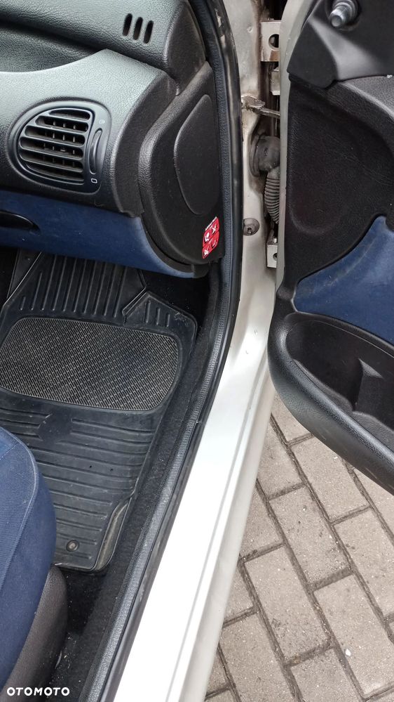 Peugeot 206 1.1 XR Presence - 10
