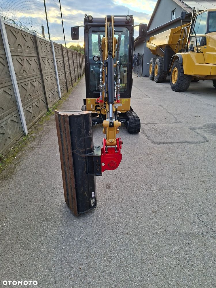 Caterpillar 301.8 05A Powertilt - 17