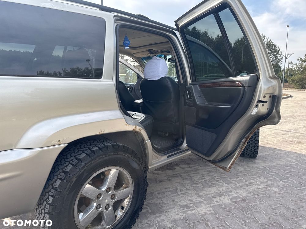 Jeep Grand Cherokee - 13