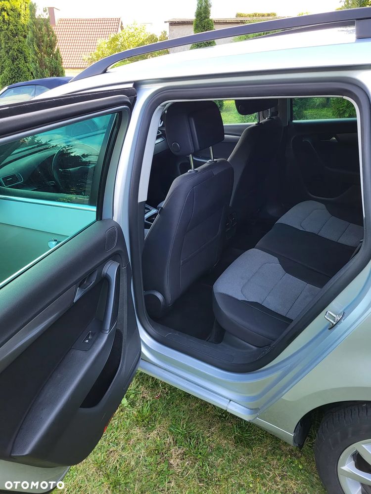 Volkswagen Passat 2.0 TDI Comfortline - 13