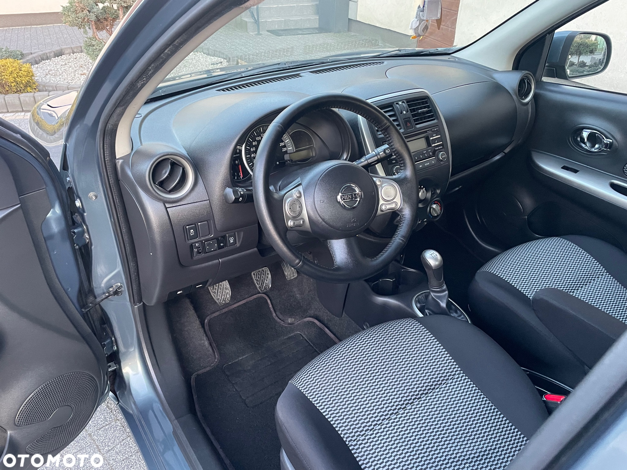 Nissan Micra 1.2 Tekna - 11