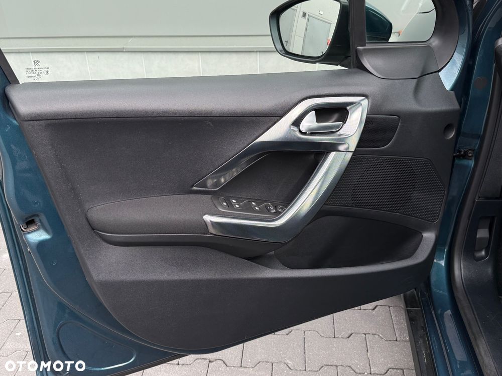 Peugeot 2008 PureTech 110 Stop&Start Allure - 12