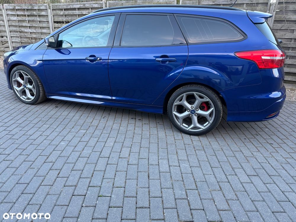 Ford Focus ST - 25