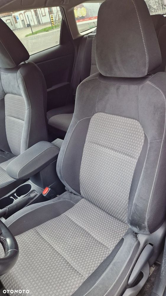 Toyota Auris Hybrid 135 Comfort - 16