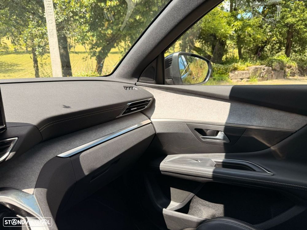 Peugeot 3008 1.6 Hybrid GT e-EAT8 - 17