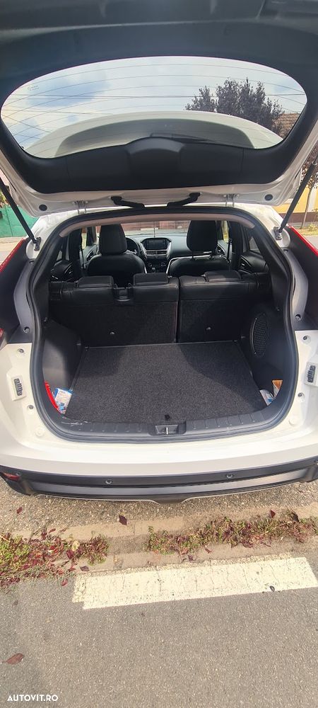 Mitsubishi Eclipse-Cross 1.5-litre 16-valve DOHC MIVEC 4X4 Instyle+ Aut. - 3