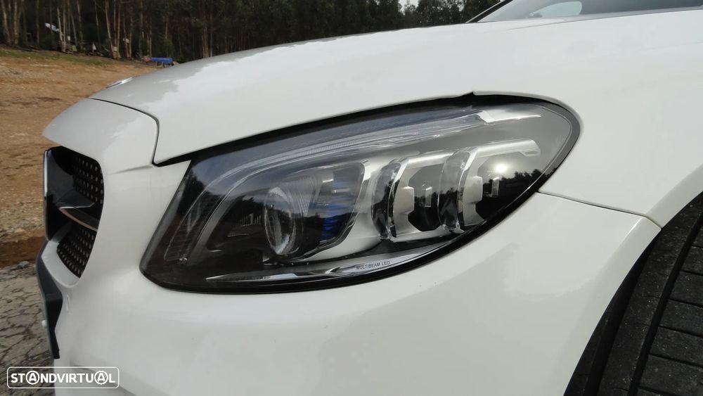 Mercedes-Benz C 300 BlueTEC Hybrid AMG Line - 9