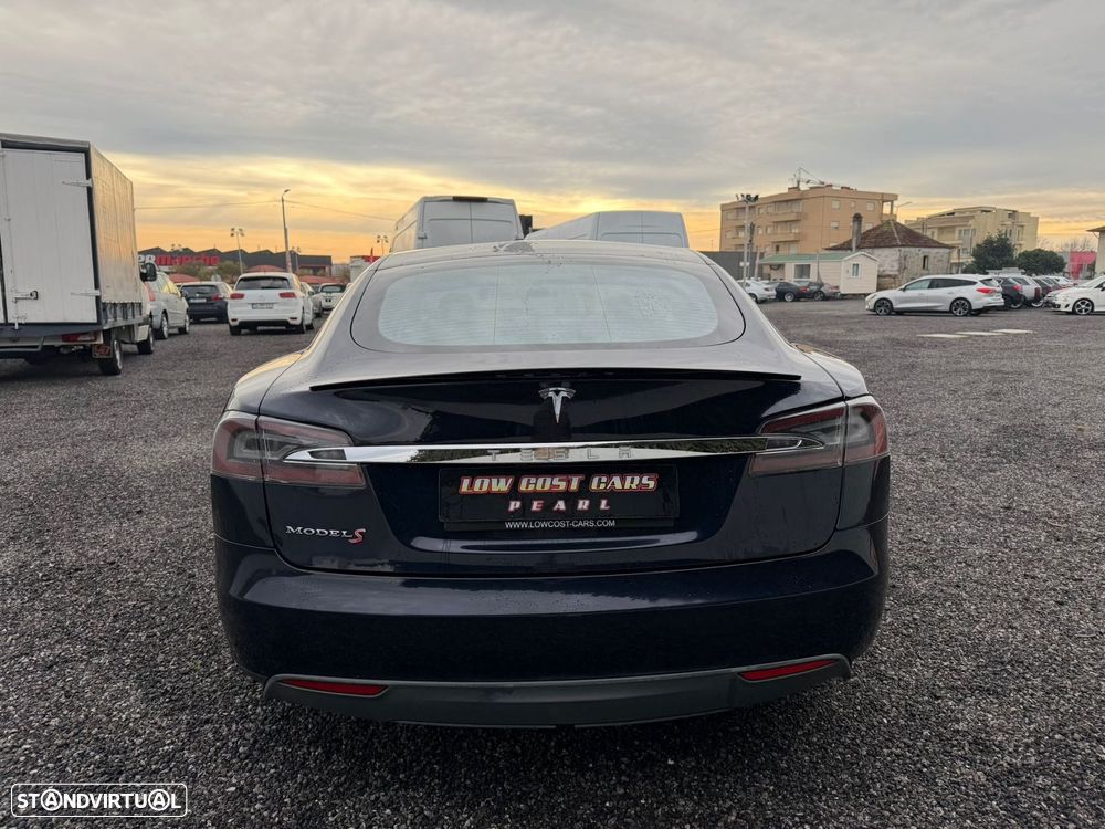 Tesla Model S 60 - 9