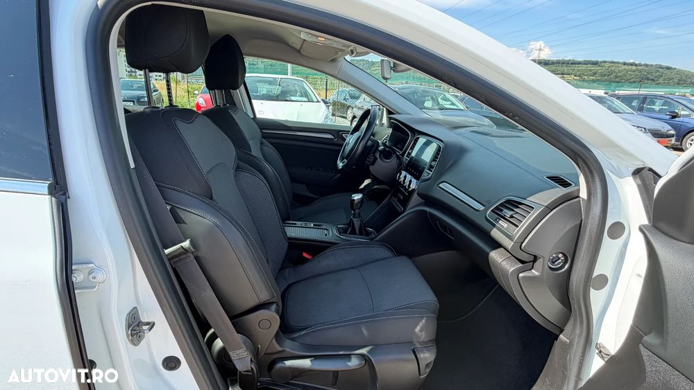 Renault Megane BLUE dCi 115 Equilibre - 17