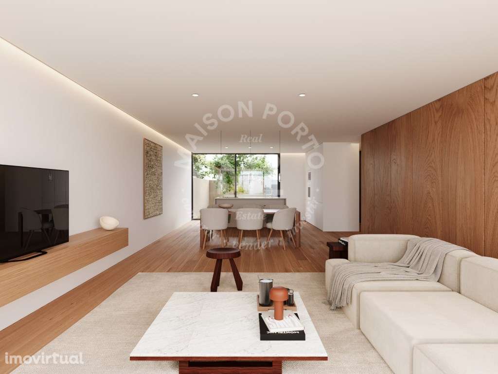 Moradia Familiar T4 com 2 Suites, Varanda, Pátio, Garagem e Jardins... - Grande imagem: 2/11