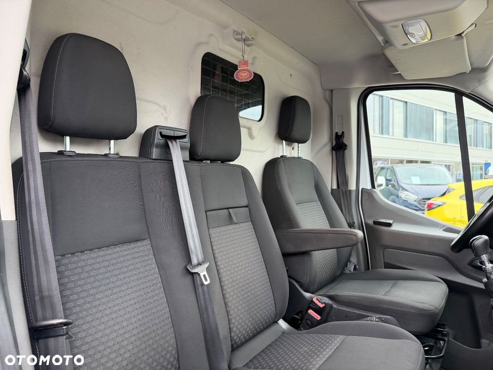 Ford Transit - 21