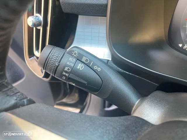 Volvo XC 40 1.5 T4 PHEV Plus Bright - 19