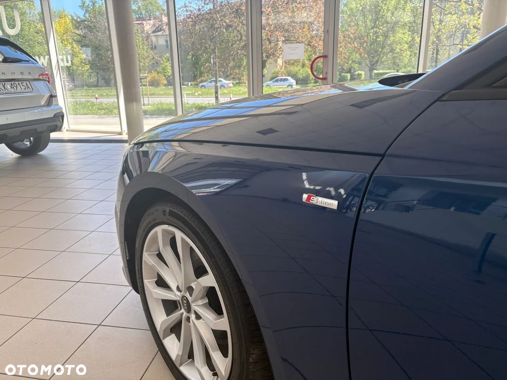 Audi A4 Limousine 35 TFSI mHEV S Line S tronic - 8