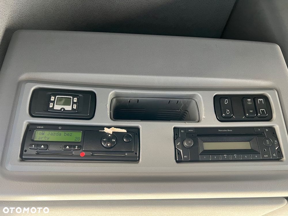 Mercedes-Benz 1224 - 8