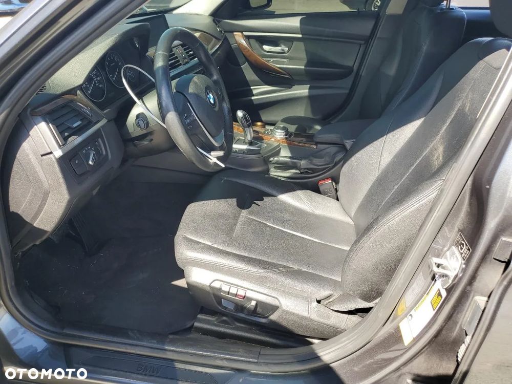 BMW Seria 3 328i - 8