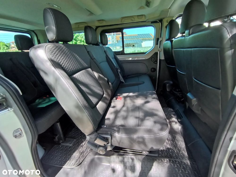 Opel Vivaro - 32