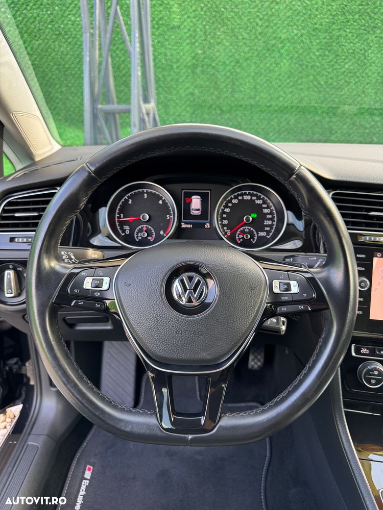 Volkswagen Golf 1.6 TDI DSG Highline - 16