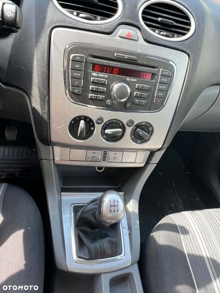 Ford Focus 1.6 Trend - 11