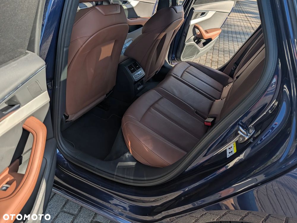 Audi A4 Avant 35 TDI mHEV S Line S tronic - 7