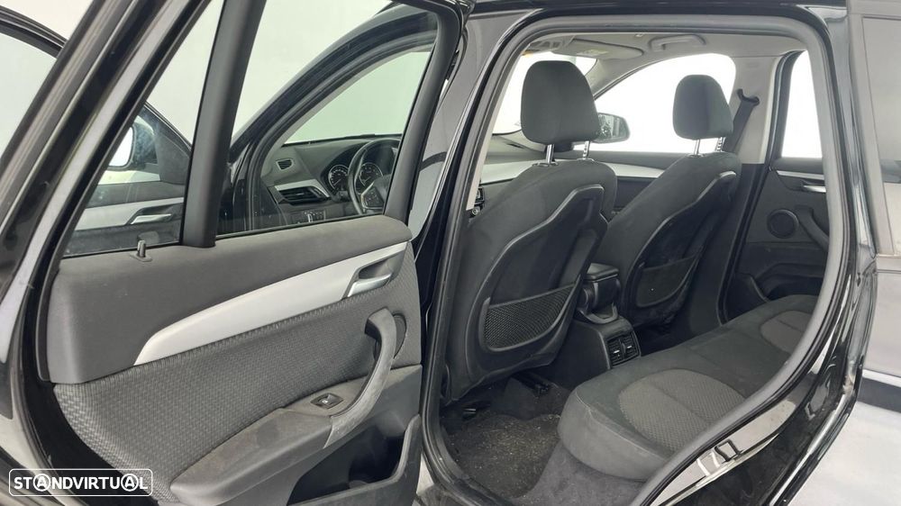BMW X1 25 e xDrive - 17