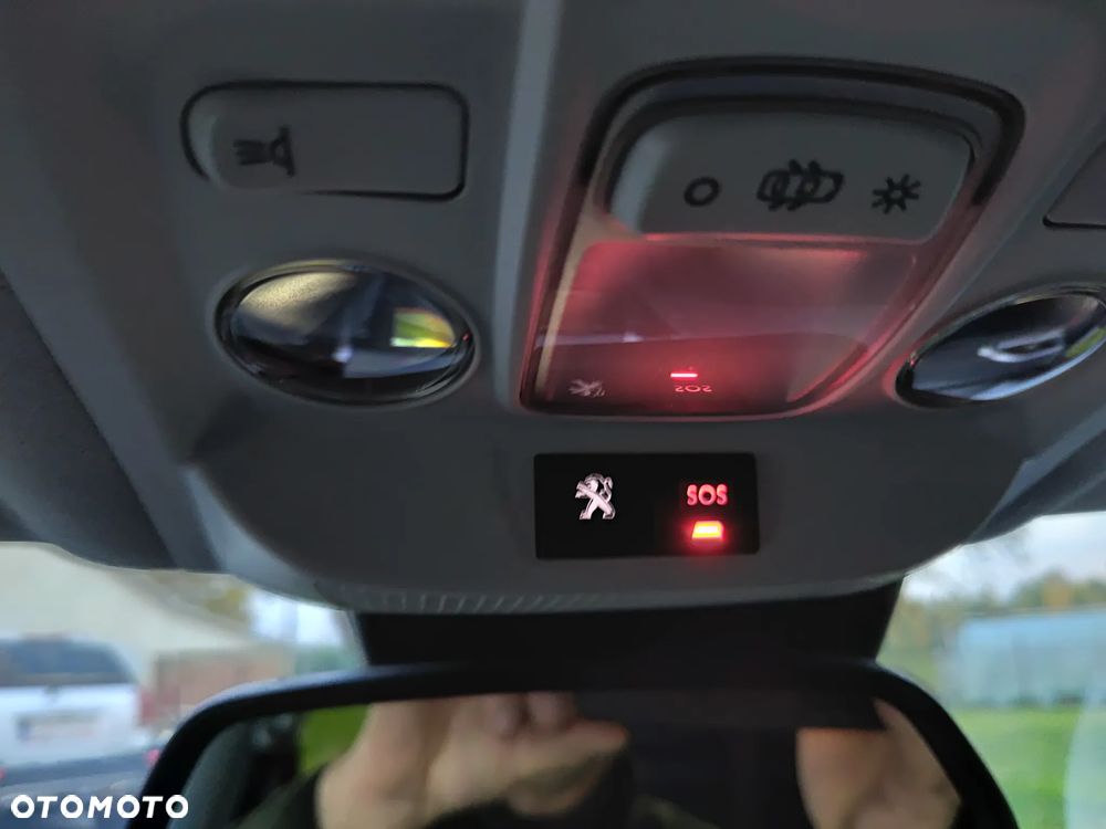 Peugeot 2008 BlueHDi FAP 120 STOP & START GT-Line Edition - 15