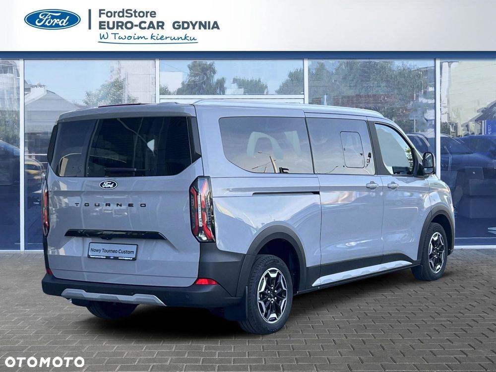 Ford Tourneo Custom - 7